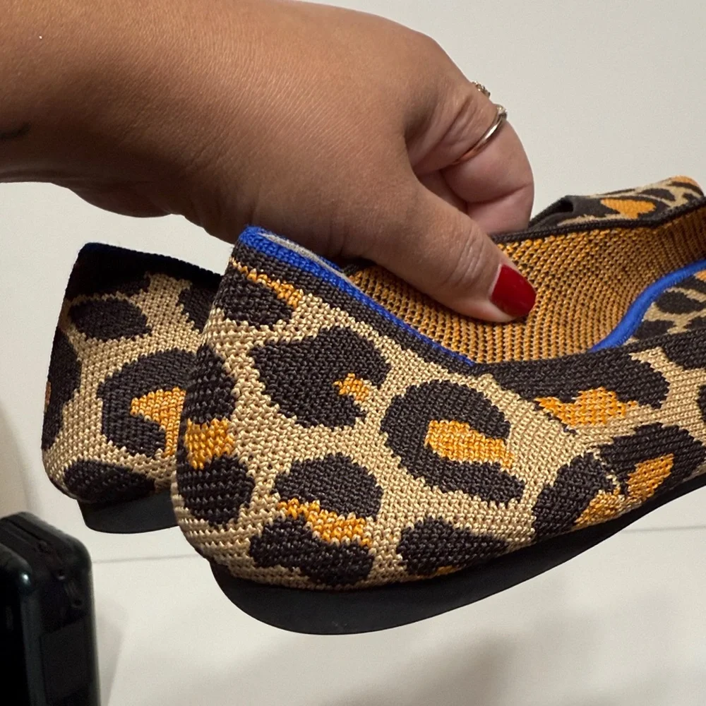Rothy’s The Point Big Cat Leopard Print Flats - Picture 9 of 17